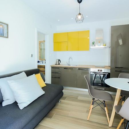 Apartment Grey&Yellow Задар Экстерьер фото